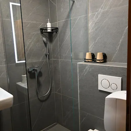 Hisa Stekar Farm stay