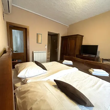 Hisa Stekar Farm stay
